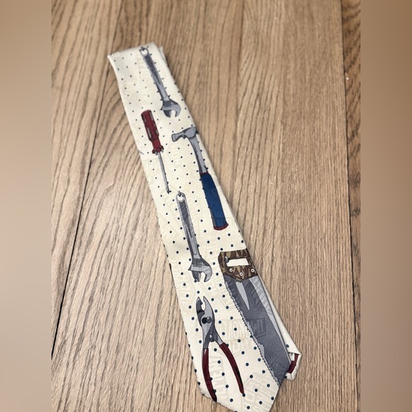 Home Improvement Other - VTG‎ Home Improvement Men's Tie Tool Print Tim Allen TV Show 55in Made In USA BK